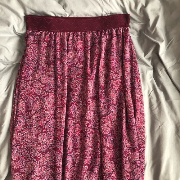 EUC Medium Lucy Skirt by LuLaRoe - Picture 2 of 6